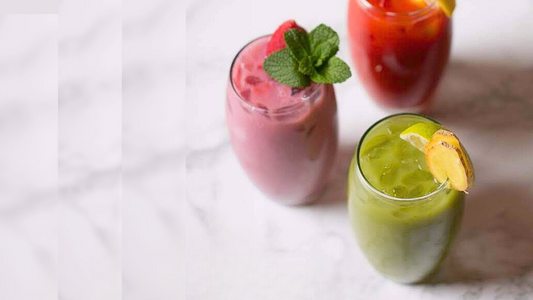 Exploring the Perfect Blend: 3 Craft Gin Fruit Smoothie Recipes